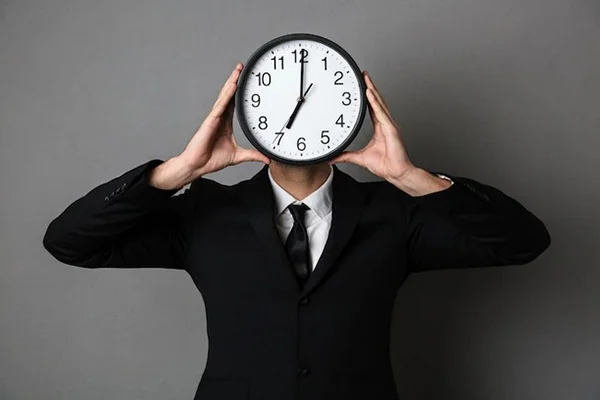 قوانین حاکم بر حوزه حضور و غیاب
